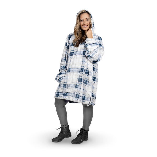 Cozy Hooded Sweater Blanket