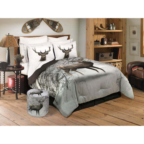 Deer in Snowy Forest Comforter set