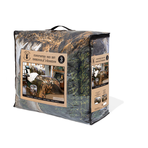 Deer in Snowy Forest Comforter set